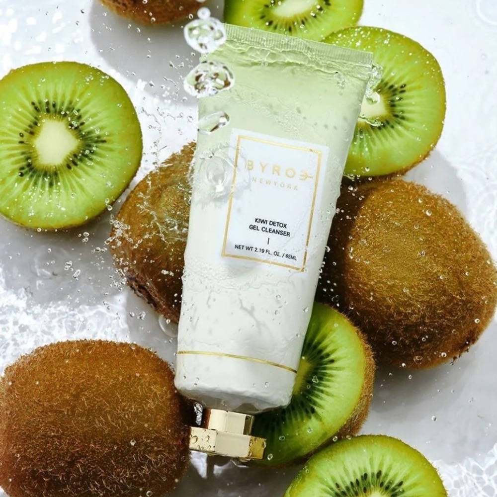Byroe Kiwi Detox Gel Cleanser - NEW IN BOX
